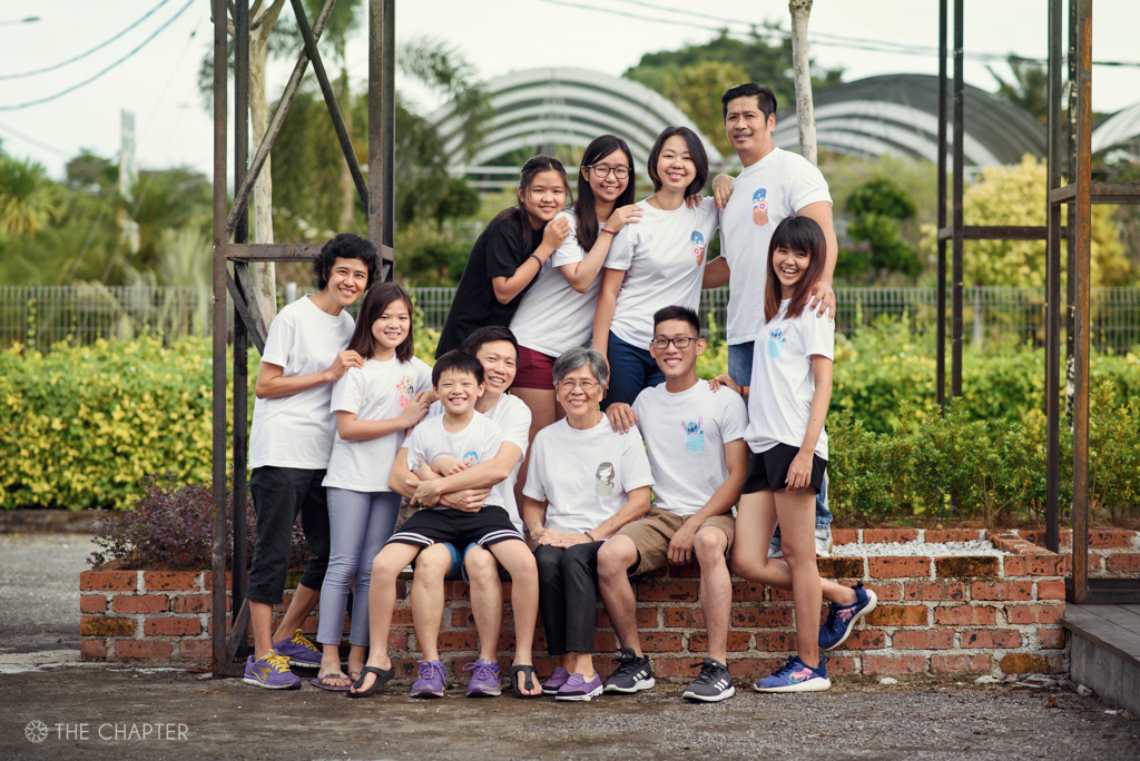 family portraits ipoh photographer, family portrait ipoh, ipoh portrait photographer, ipoh wedding portrait photography, the chapter, family portrait photography package