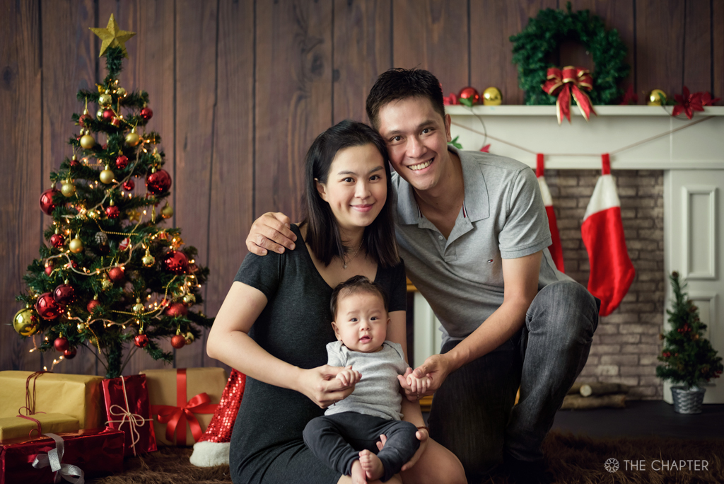 christmas mini session ipoh, ipoh family portrait photographer, ipoh portrait photographer, the chapter ipoh, portrait photographer ipoh